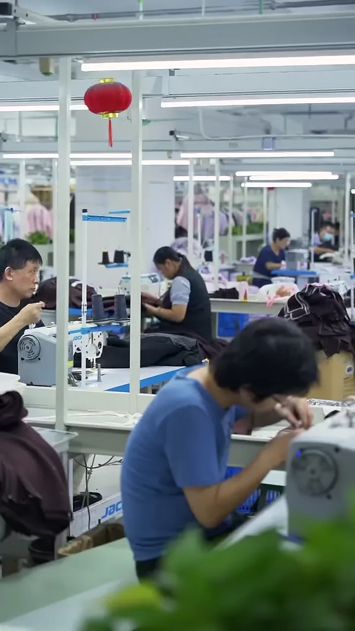 Owner-supplied factory video 2 of 12